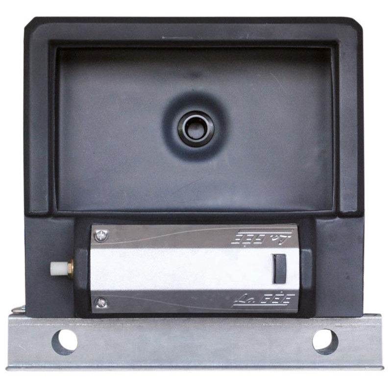 Einfache 25 M Polybac Tränke mit Innenrand und Befestigungsrahmen