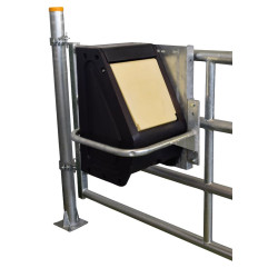 Metallschutzrahmen für einfache Polyflap Tränke Metallschutzrahmen für einfache Polyflap Tränke