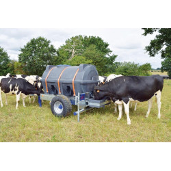 2300 l fahrbarer Tank für Schlepper 2300 l fahrbarer Tank für Schlepper
