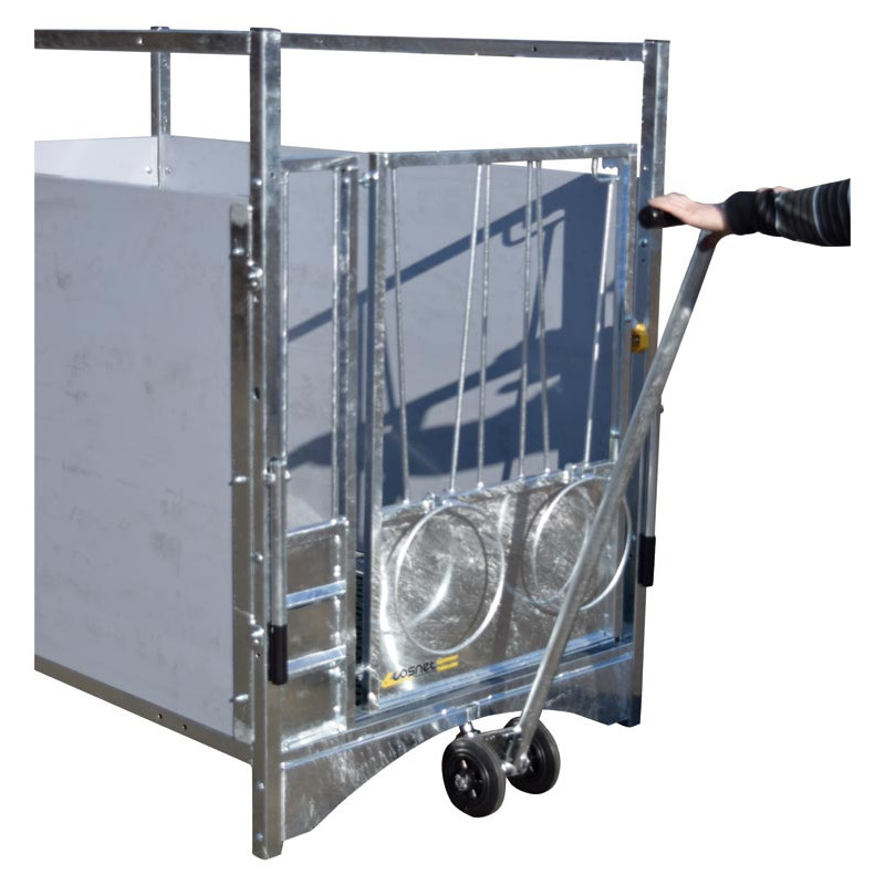 Transportdeichsel für fahrbare kälberboxen