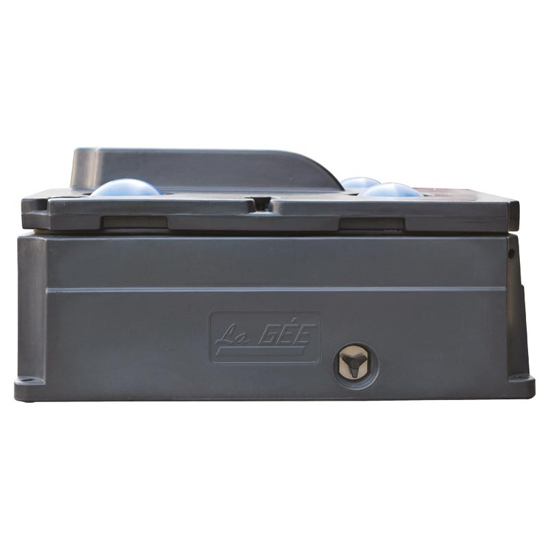 POLYTHERME Tränke mit großem Fassungsvermögen, 4 Bälle POLYTHERME Tränke mit großem Fassungsvermögen, 4 Bälle