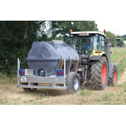 2300 l fahrbarer Tank für Schlepper 2300 l fahrbarer Tank für Schlepper